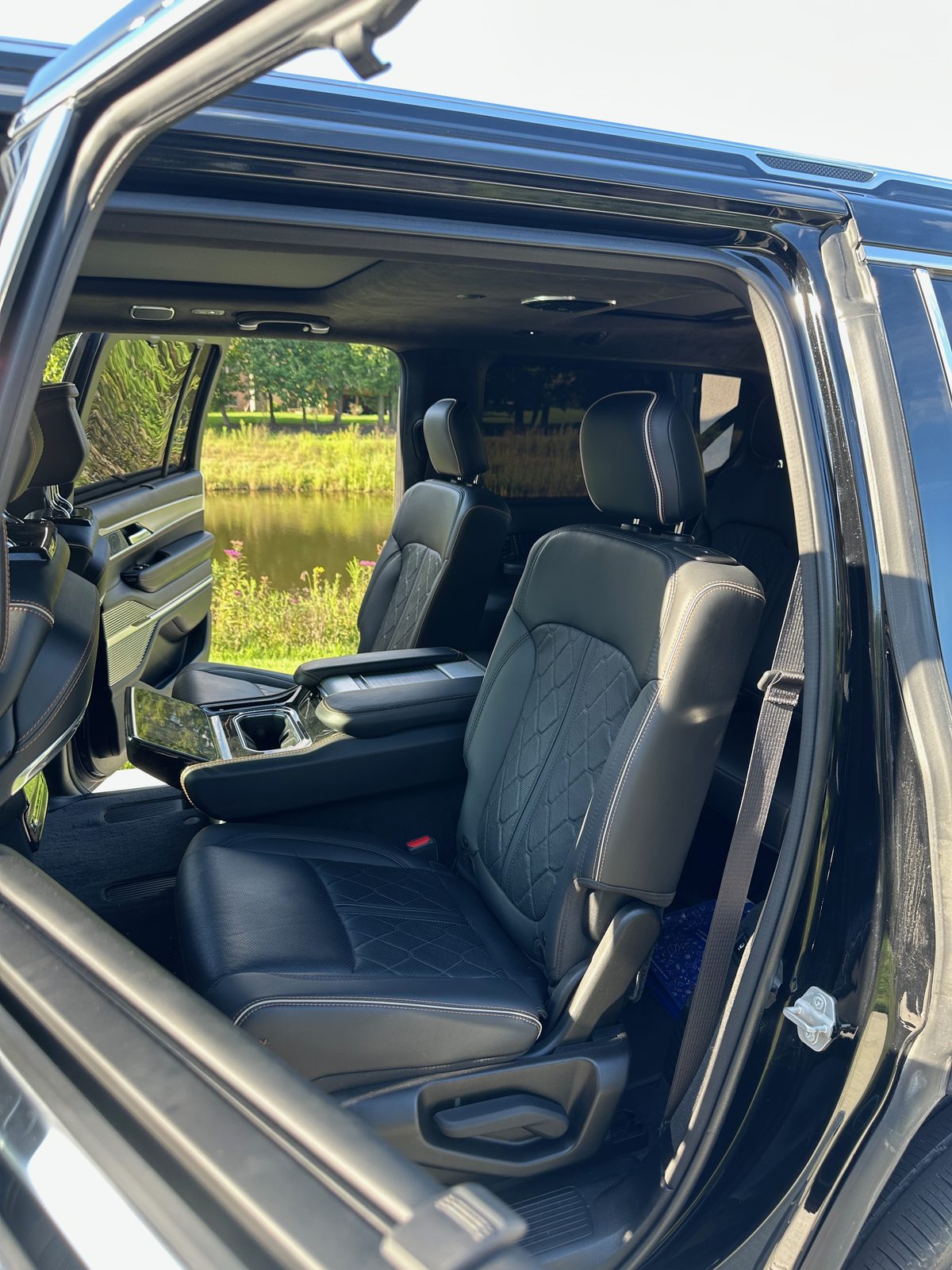 Second-row captain's chairs with quilted leather